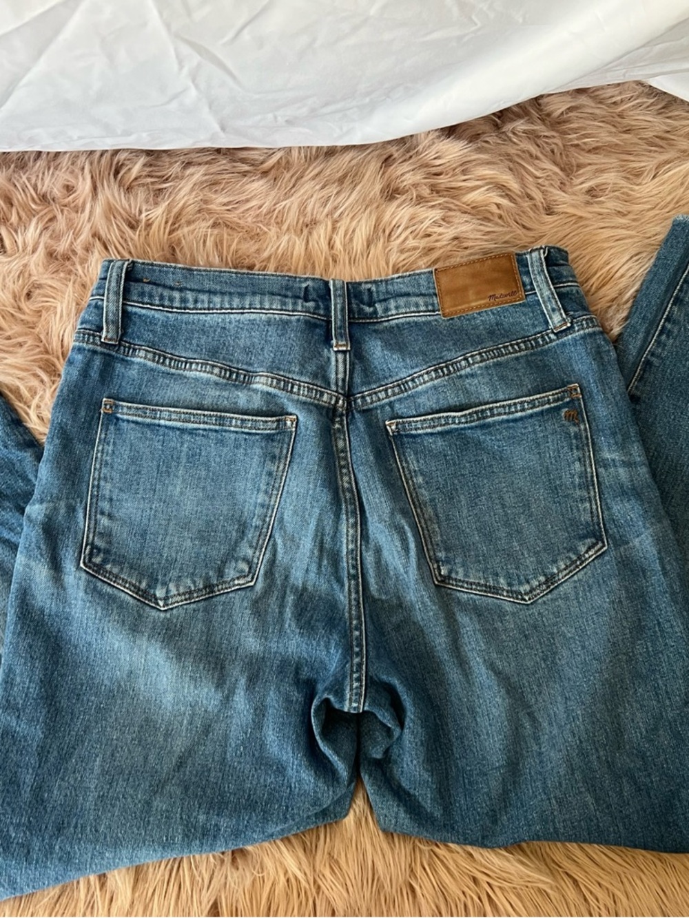 Madewell Medium Blue Cropped Raw-Hem Straight Jeans - Picture 4 of 4